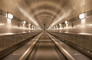 Alter_Elbtunnel_Hamburg_menschenleer